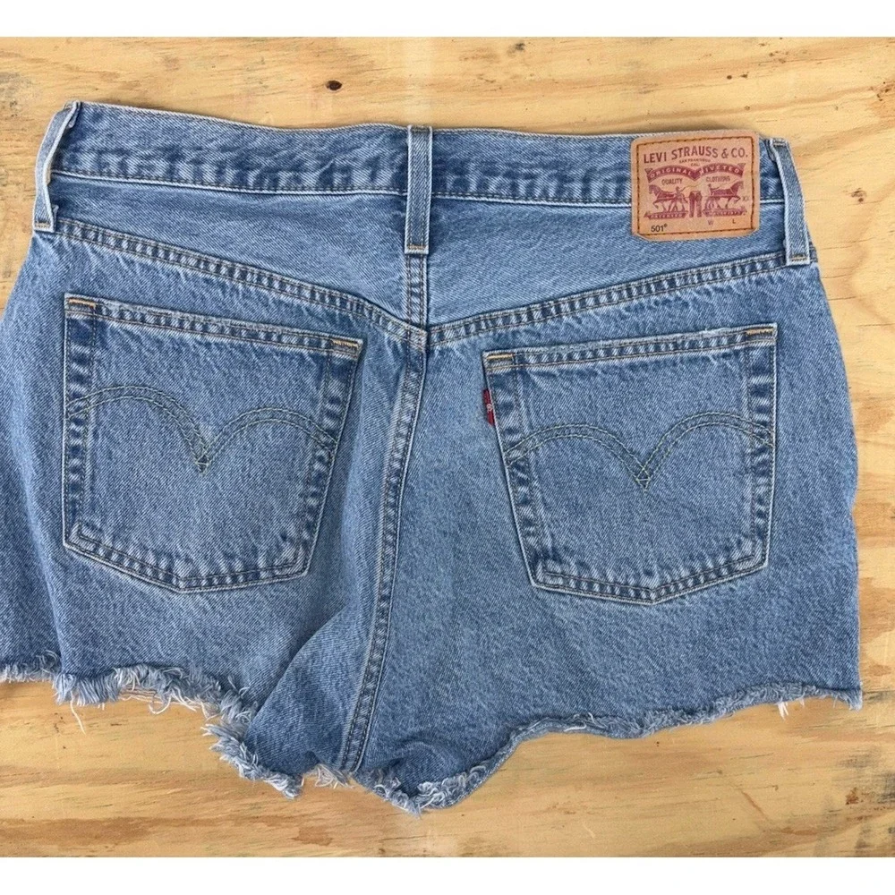Levi's 501 Cut Off Shorts Blue Classic Light‎ Wash Button Fly 31 Distressed